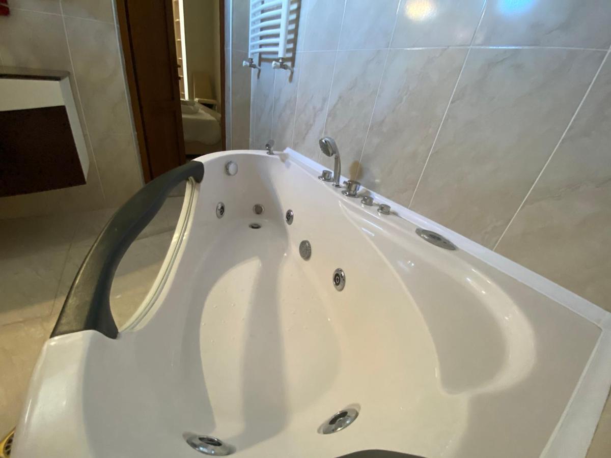 Mtsʼkhetʼa Hotel Aragvi מראה חיצוני תמונה